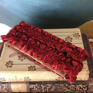 NWT WahMaker Silk Old West Garter Set of 2